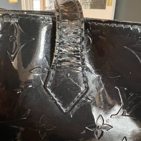 Louis Vuitton Monogram Vernis Wilshire GM - Picture 4 of 13